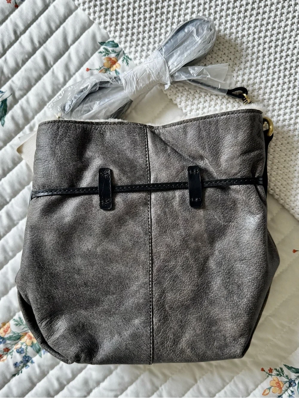 NWT UGG Australia Vintage Leather Shearling Crossbody Bucket Bag, Darkest Brown